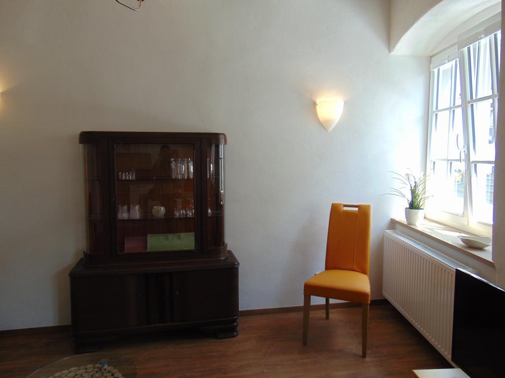 Ferienwohnung Bergblick /Moseltal Burgen  Exterior photo
